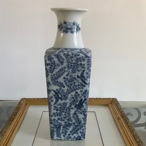 Sato Gordon vintage vase